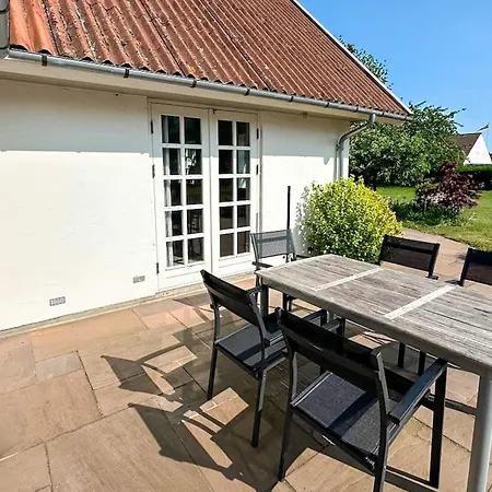 8 Person In Dom wakacyjny